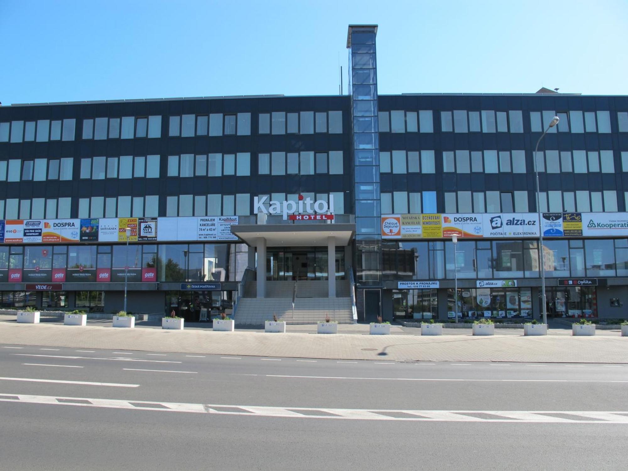 Hotel Kapitol Most Dış mekan fotoğraf