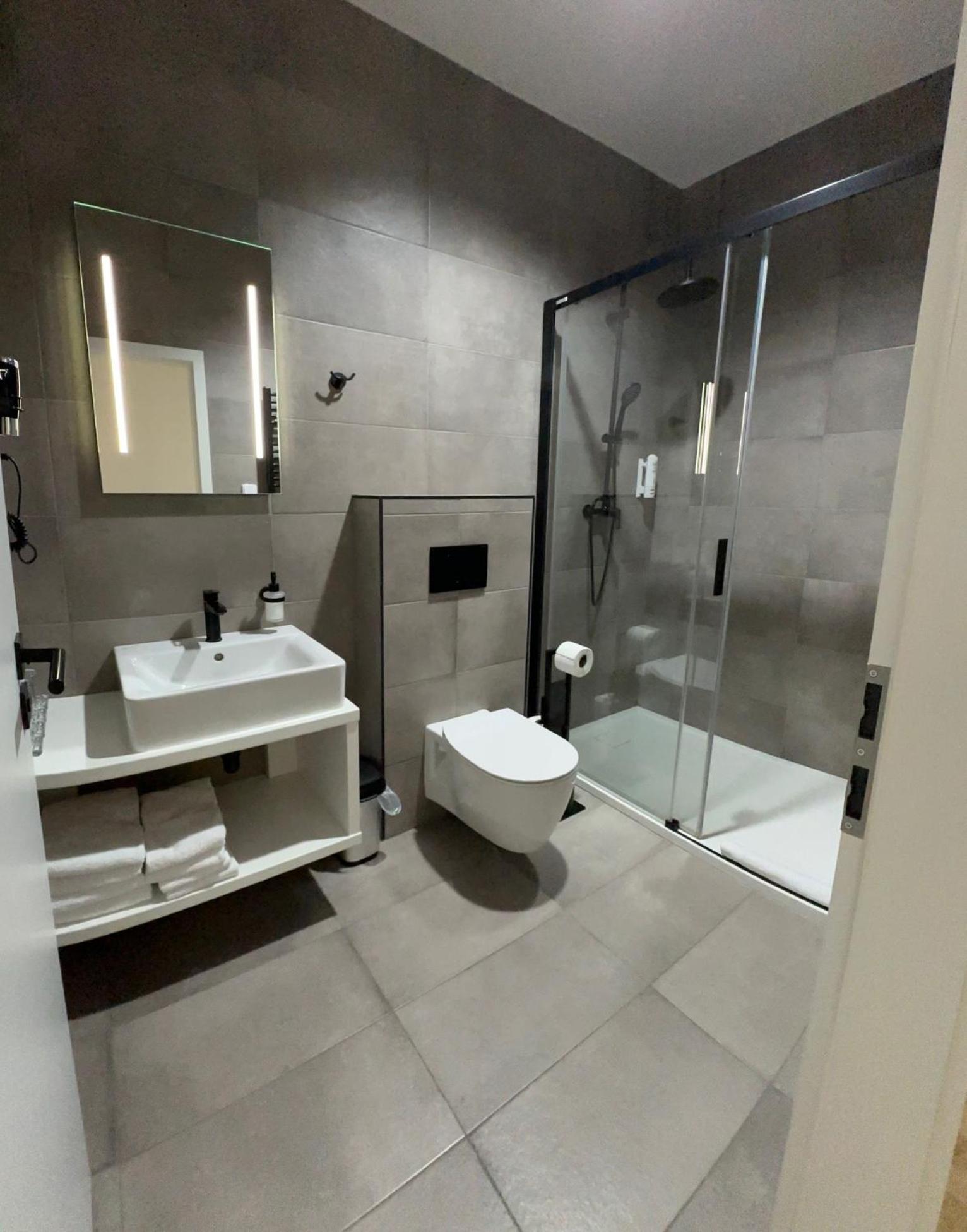 Hotel Kapitol Most Dış mekan fotoğraf