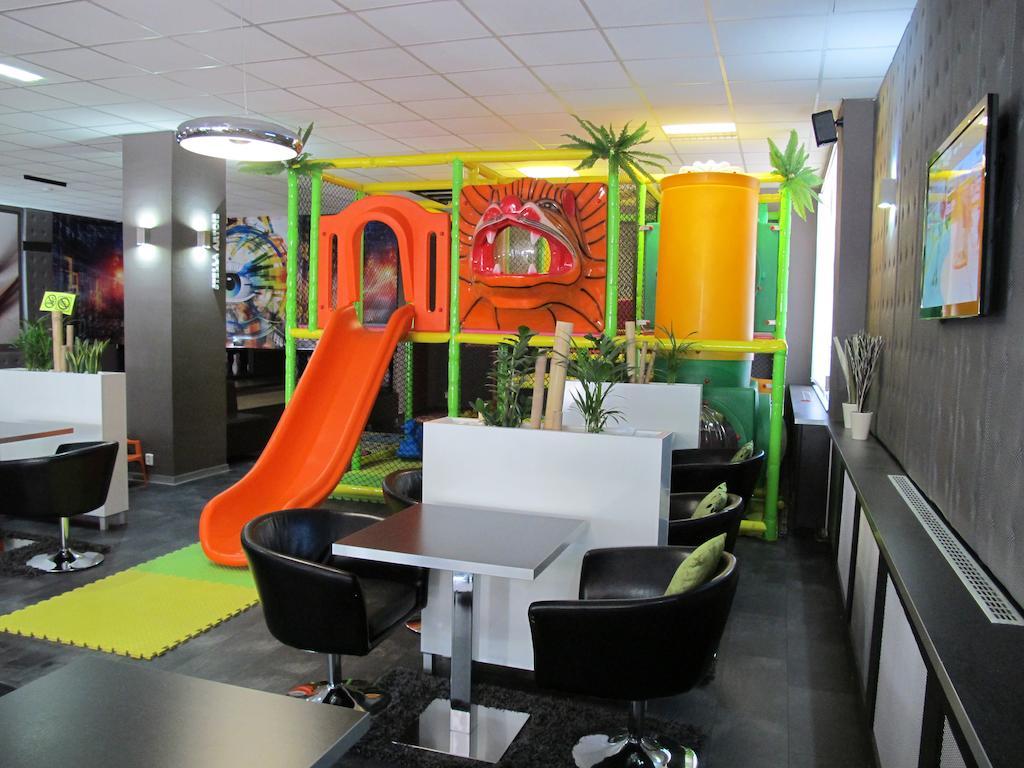 Hotel Kapitol Most Dış mekan fotoğraf